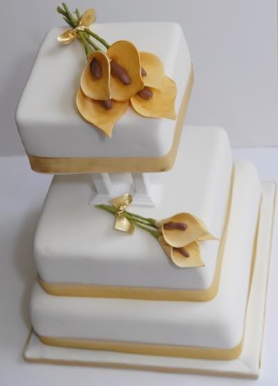 Wedding Cake Websites on Wedding Cakes    Gold Calla Lilly Cake Picture By Cakeguru78