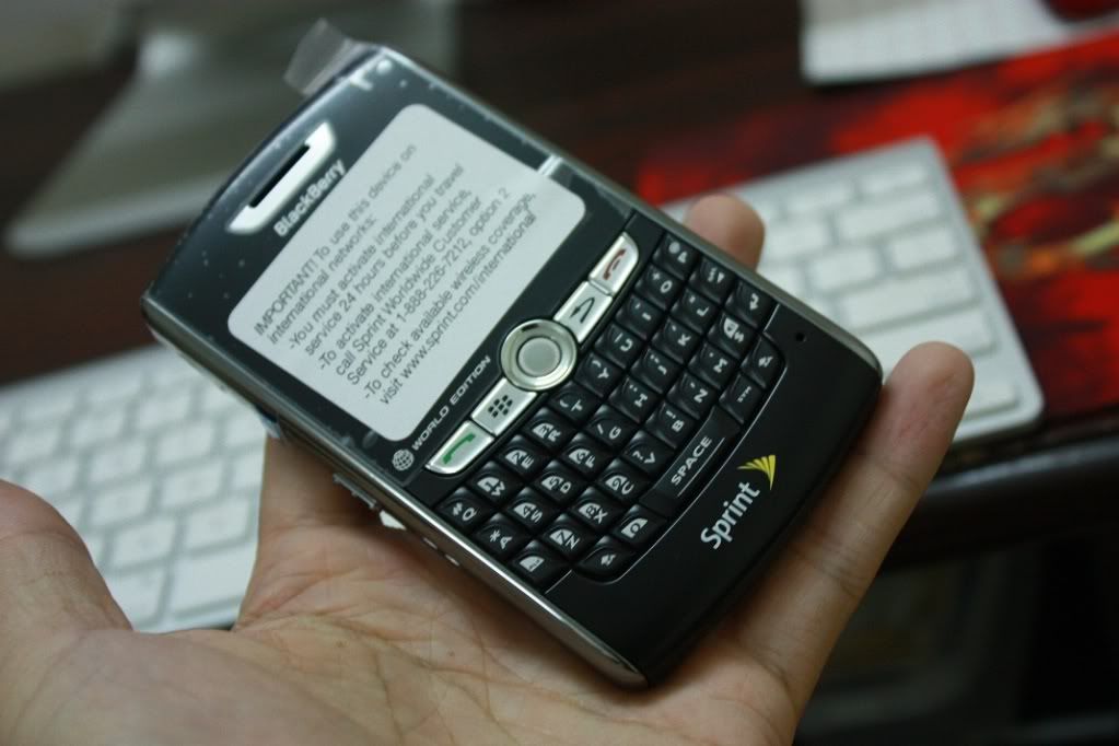 Nơi bán Blackberry 8830 giá rẻ tại Hà Nội