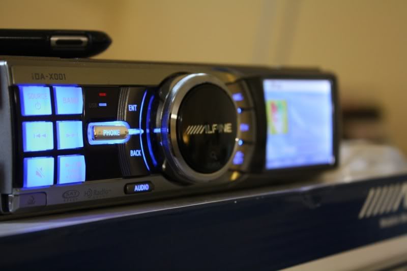 Продам Alpine IDA-X001