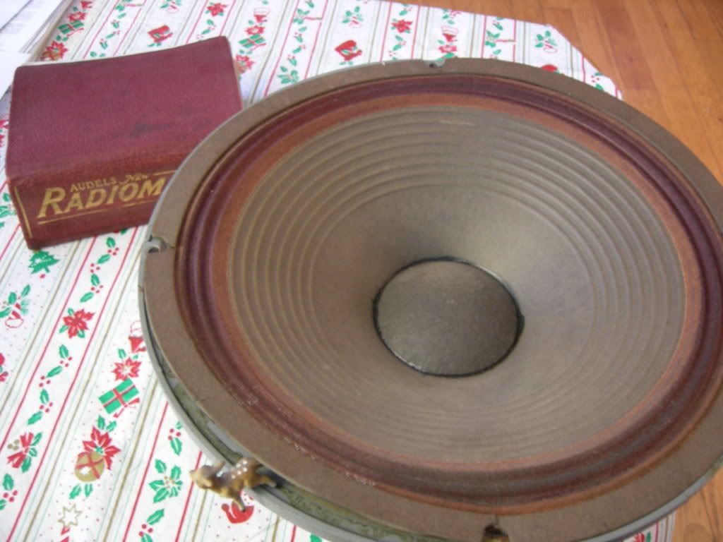 Gollehon Speakers