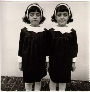 identical-twins-roselle-n-j-1967.jpg