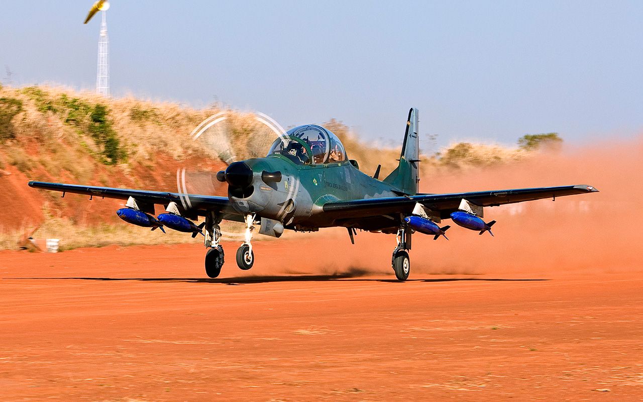 Tucano 05