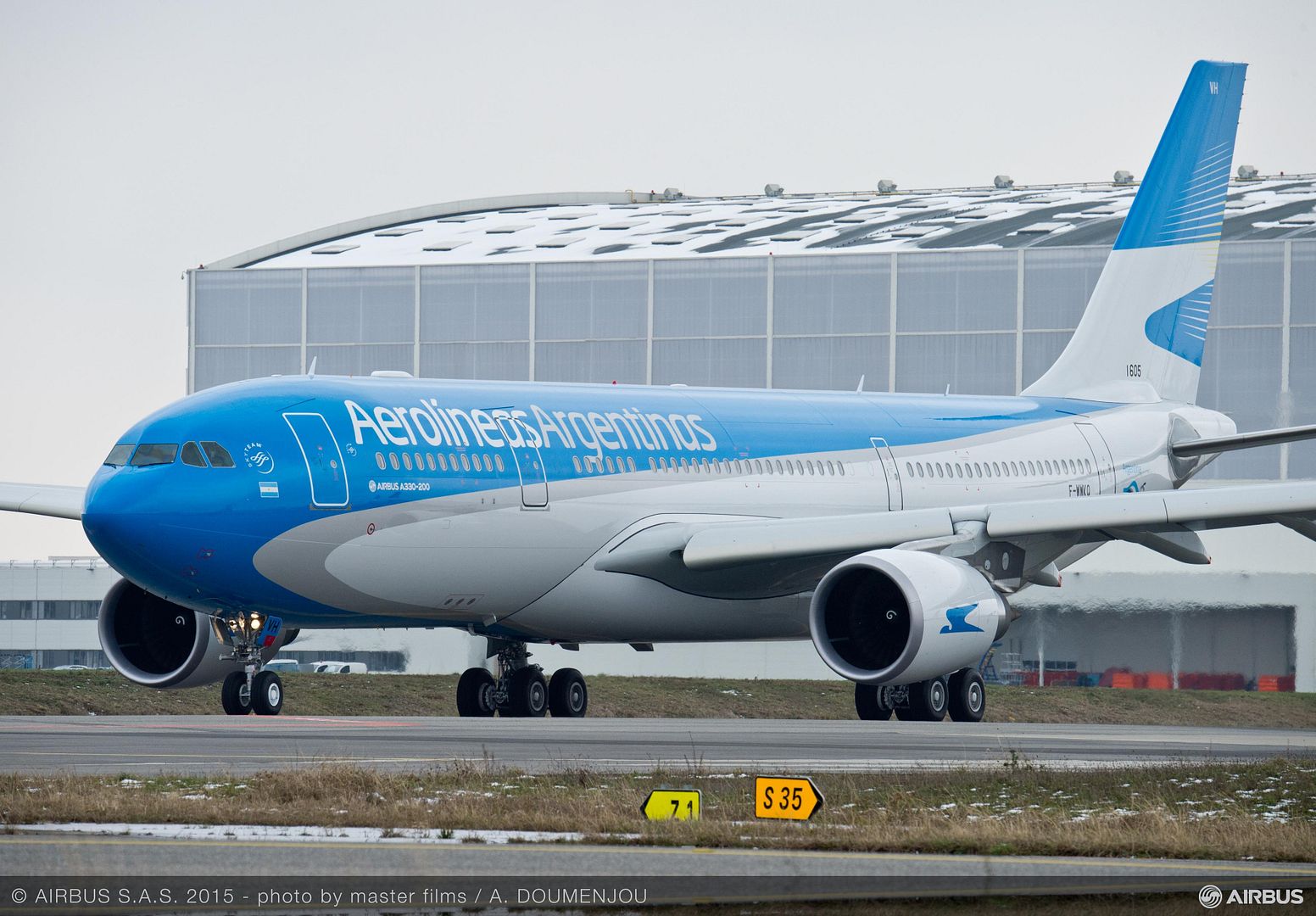 200 ARG TAXIING AND TAKE OFF 1