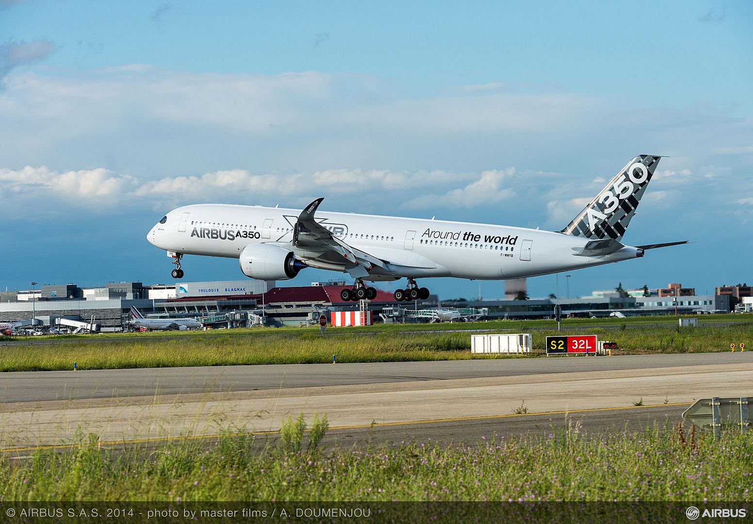 A350 XWB Route Proving Trip 4 Landing