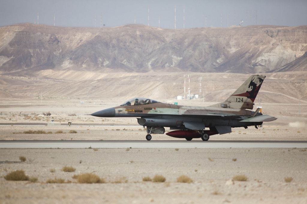 16jettakesoffonDecember92014attheOvdaairbaseintheNegevDesertnearEilatsouthernIsrael