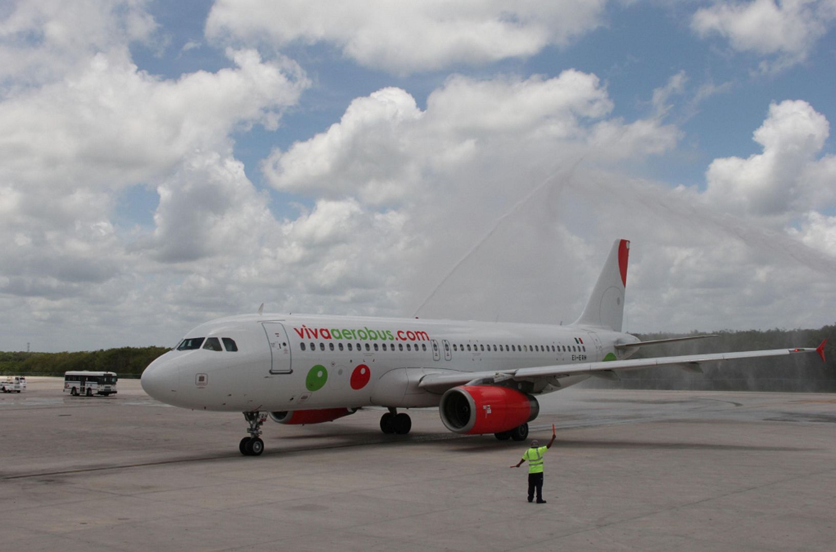 VivaAerobus A320 EIS Event