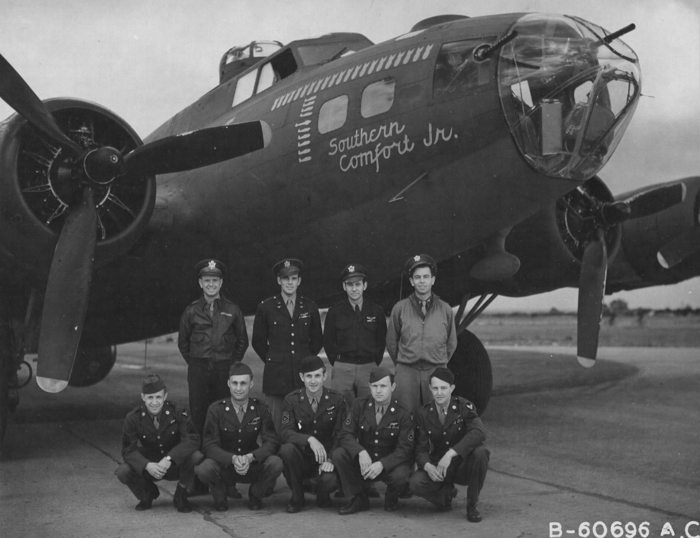 DSouthernComfortJrassignedto305thBG364thBSon6april43destroyedon26aug43enginetakefire