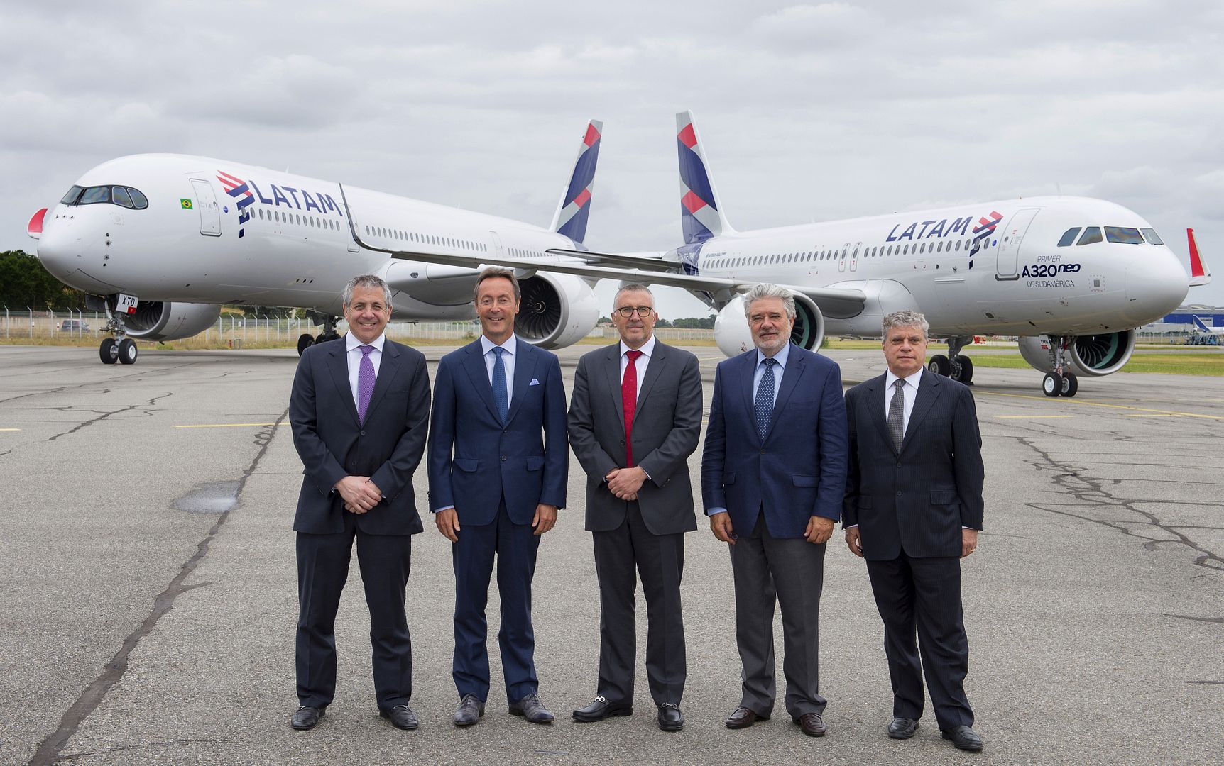 4th A350 XWB And 1st A320neo Delivery To LATAM