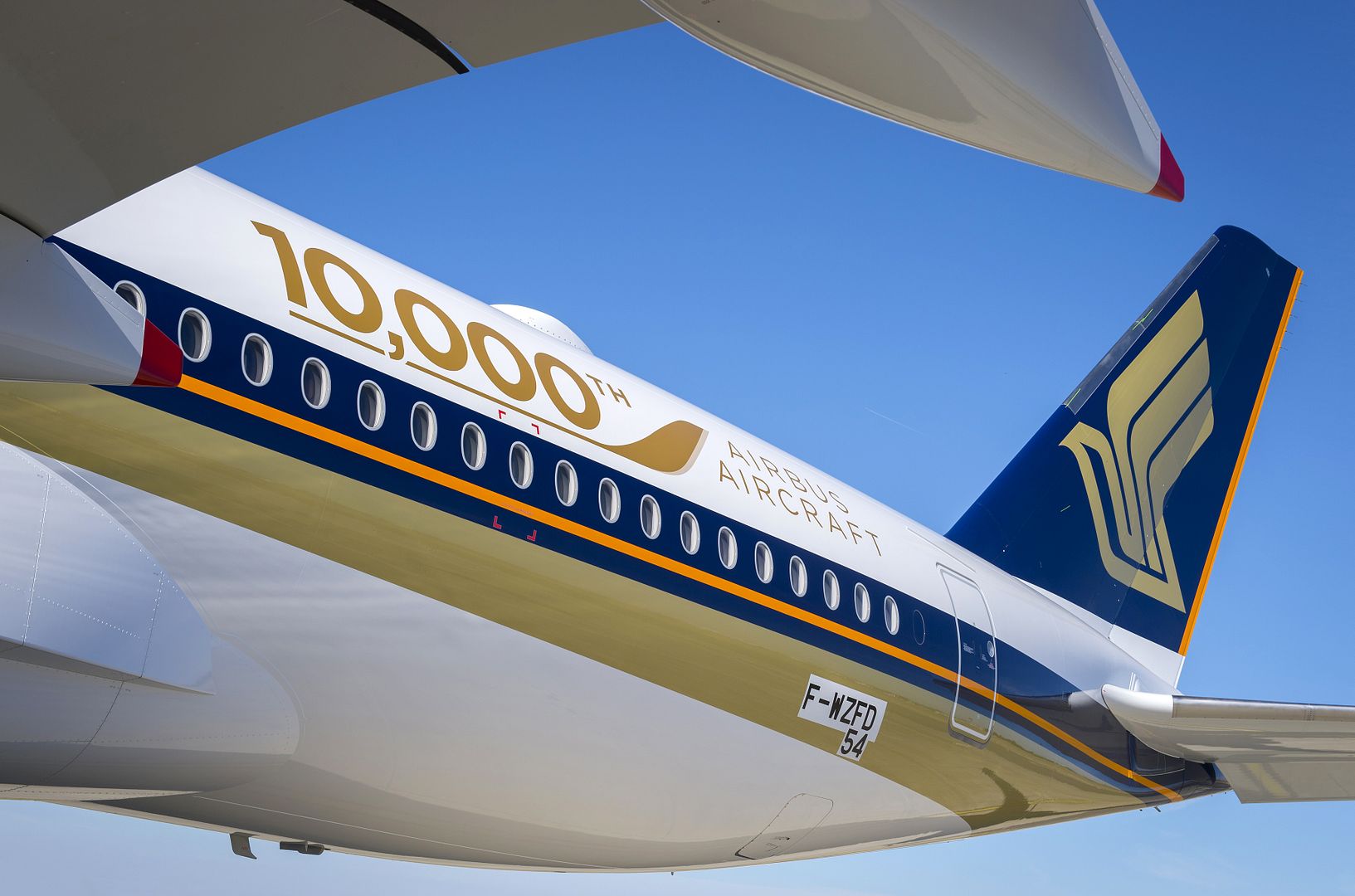 900 SIA 10000th Airbus Aircraft Details