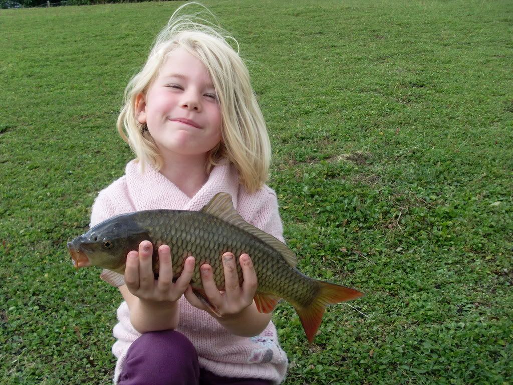 paigefishingwithwhip036.jpg