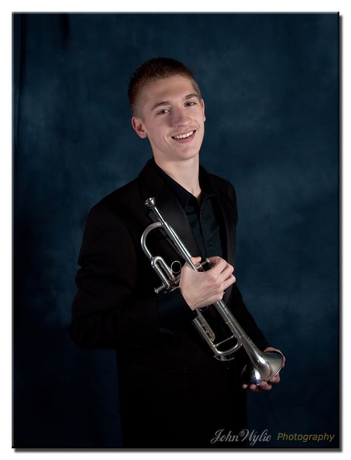 IMAGE: http://i262.photobucket.com/albums/ii89/VegasHenchman/40D/2011%20Senior/IMG_0039.jpg