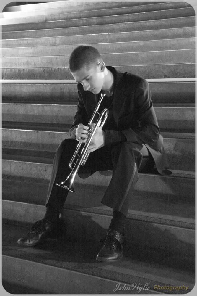 IMAGE: http://i262.photobucket.com/albums/ii89/VegasHenchman/40D/2011%20Senior/IMG_0095-2.jpg