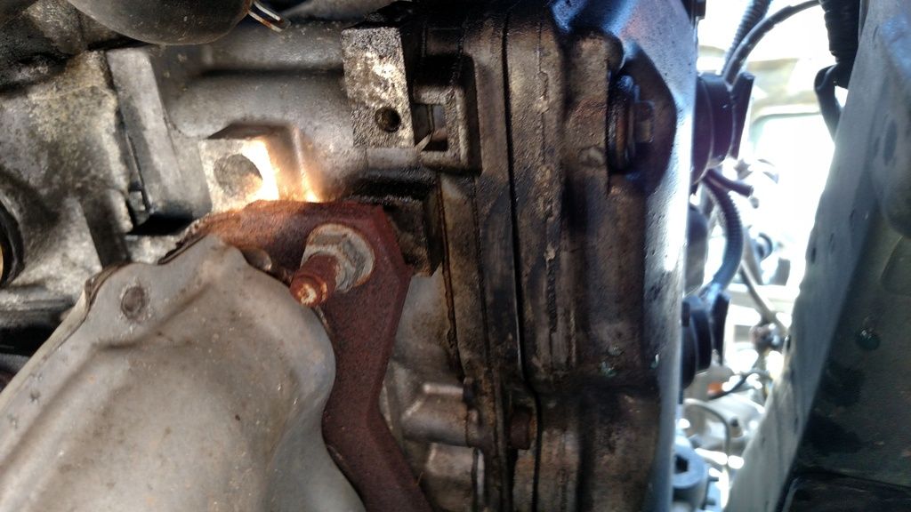 Oil leak. Head gasket? Subaru Forester Owners Forum