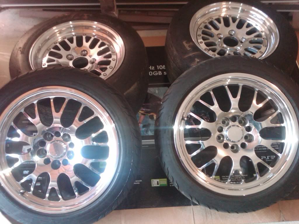 16x11 classics and 18x55 SP20 havnt put them on yet but when i do ill