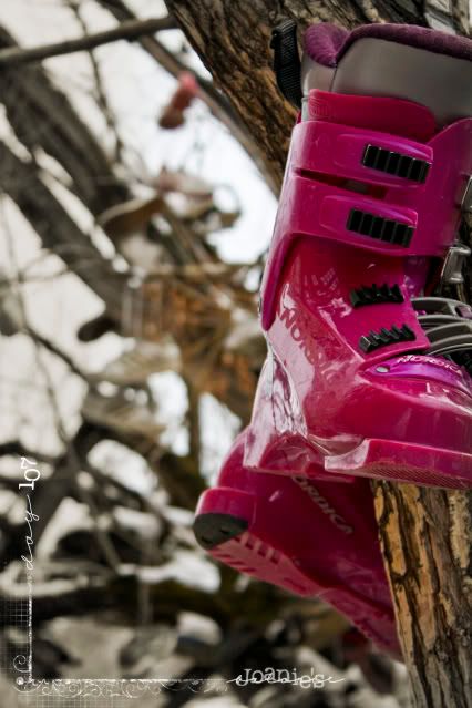 107-pc ski boots