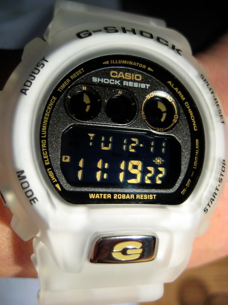 Is there a white DW6900 with a negative display? | WatchUSeek Watch Forums