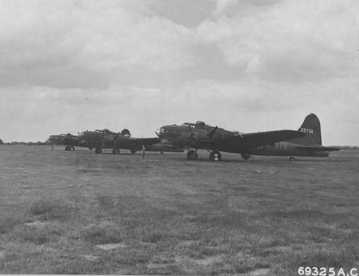 YB-40s Some Of The Boeing B-17s Converted Under Direction Of The Air ...