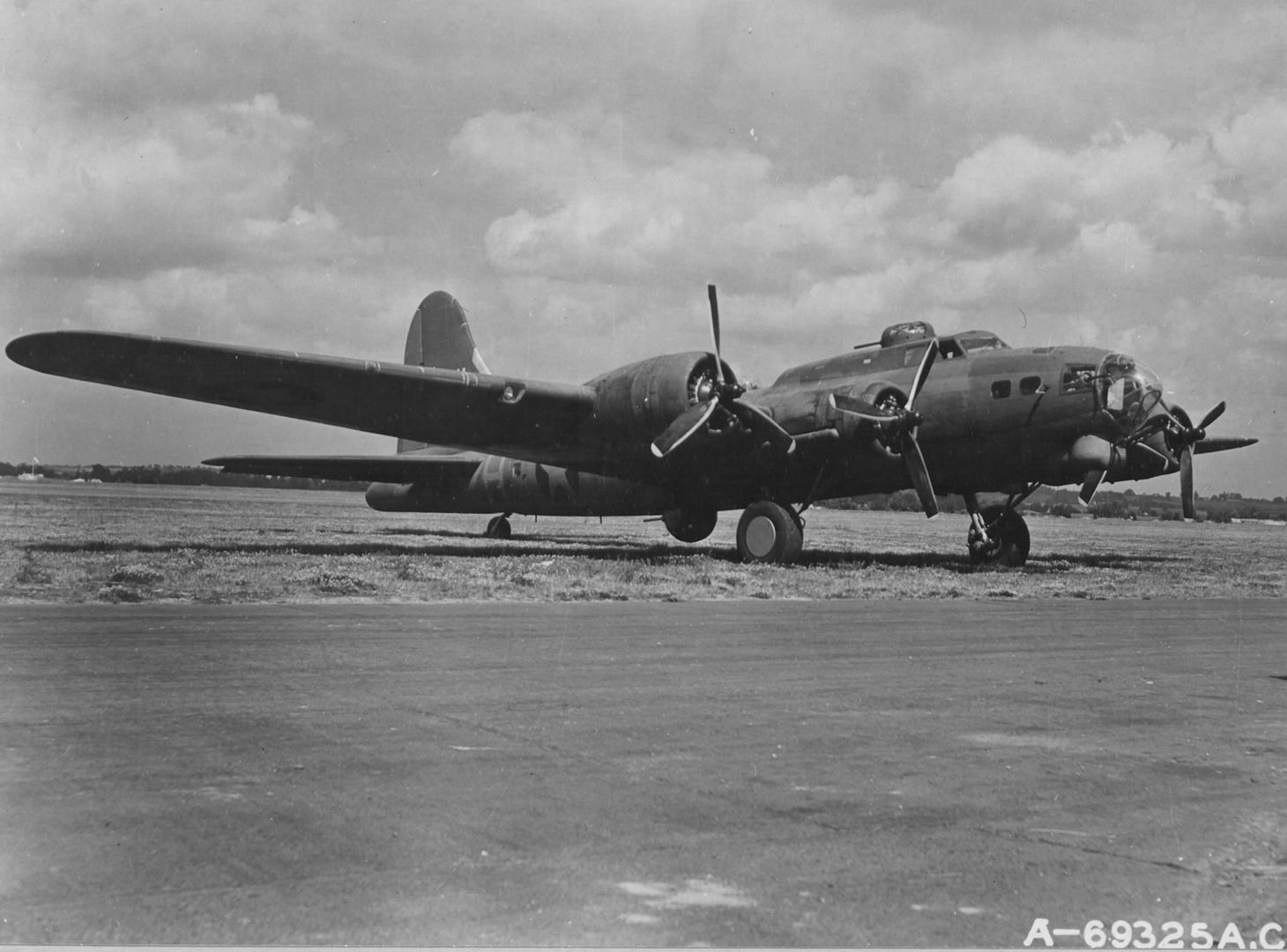 Boeing YB-40 Flying Fortress / USAAF / USN Library / Forums - Axis and ...